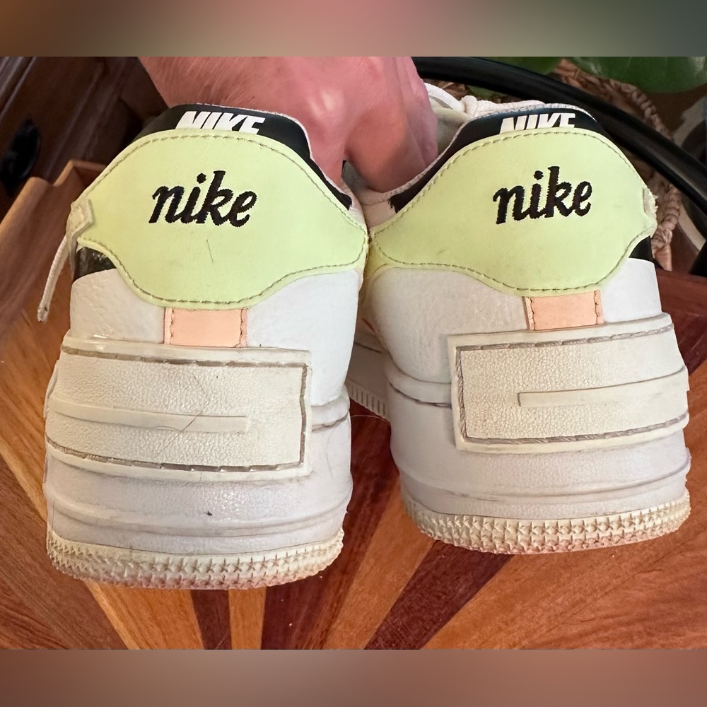 Nike Air Force 1 Low Shadow
Summit White Barely Volt Crimson Tint (Women's) - Picture 9 of 12
